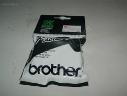 BROTHER - Brother M-K222 Beyaz Üzerine Kırmızı P-Touch Etiket 9mm - PT-55 / PT-60 / PT-80 (T6237)